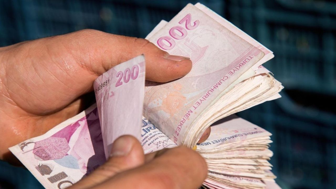 Akbank'tan paraya ihtiyacı olanlara müjdeli haber! Sıfır faizli 15 bin TL için son gün 30 Nisan